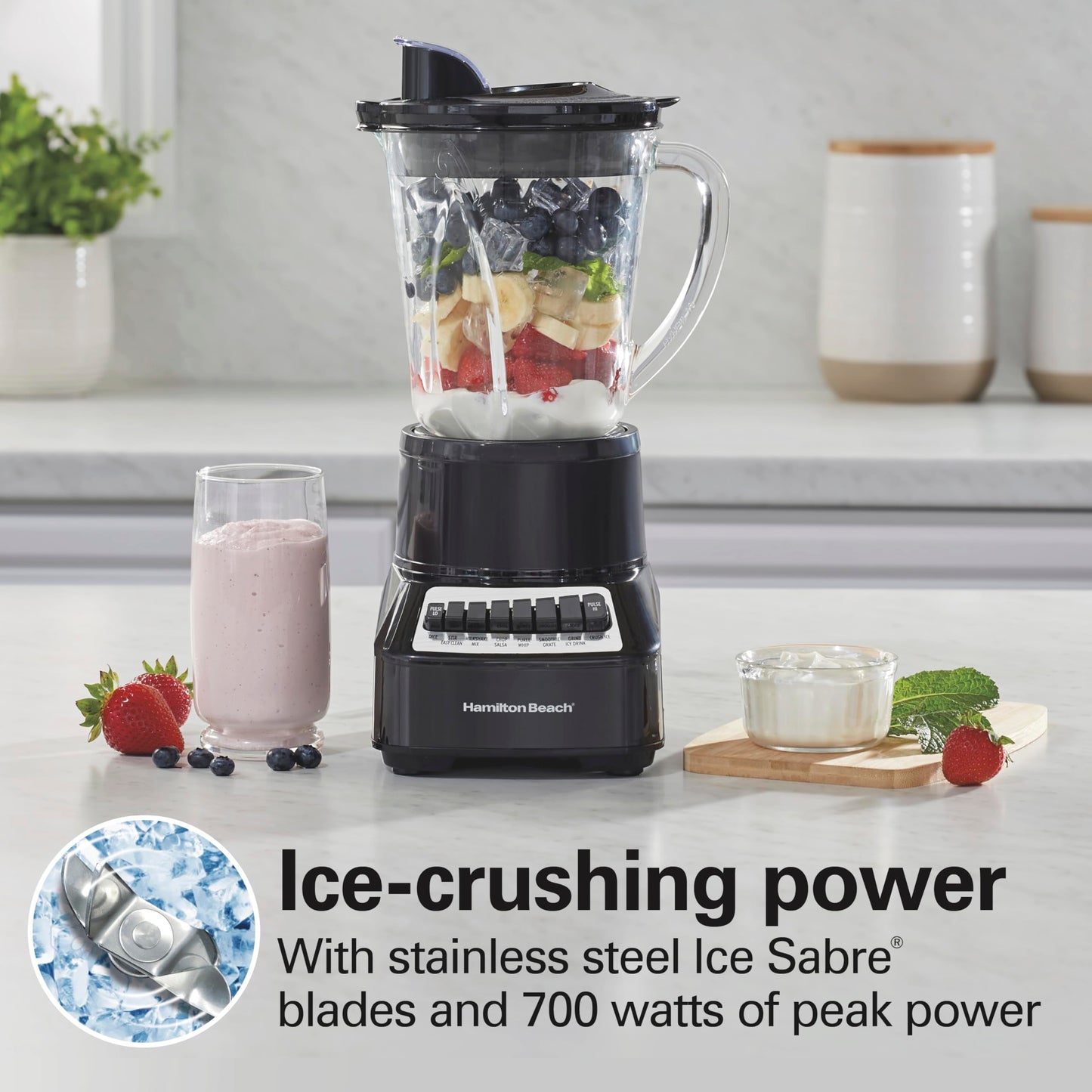 Hamilton Beach Wave Crusher Blender with 40 Oz Glass Jar and 14 Functions for Puree
